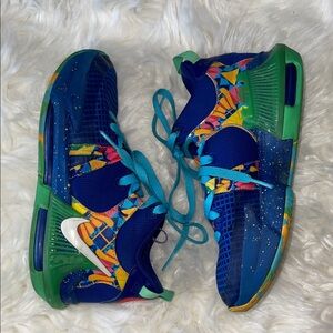 Nike LeBron Witness 7 Mid Kaleidoscope basketball shoes